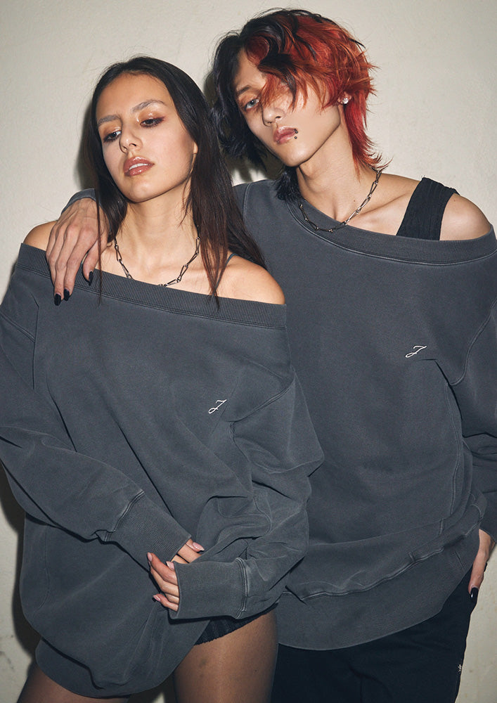 【Juemi×Abyssea】Loose Neck Pigment Dyed Sweat｜Abyssea 公式通販サイト