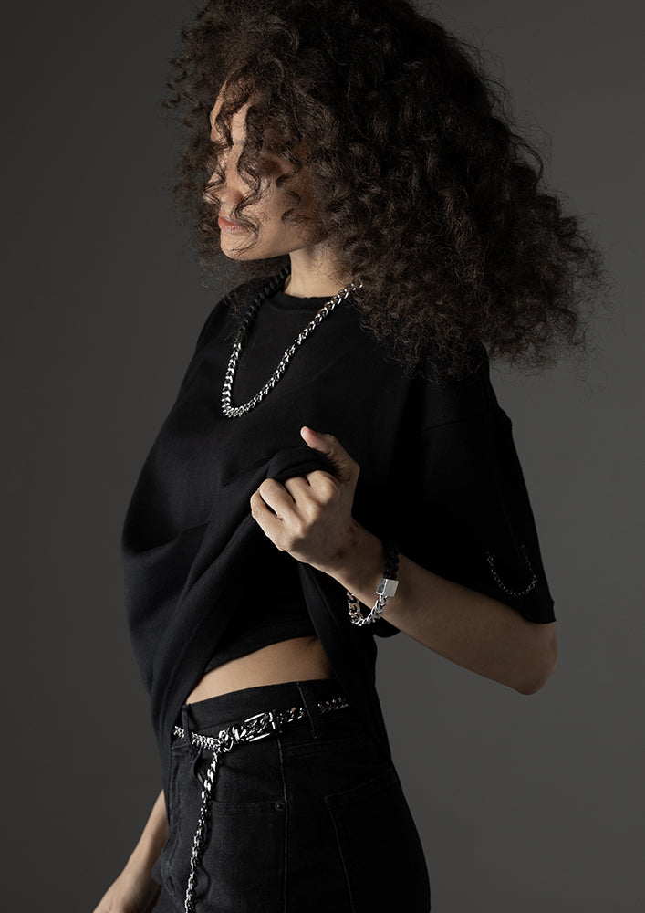 Shoulder chain T shirts