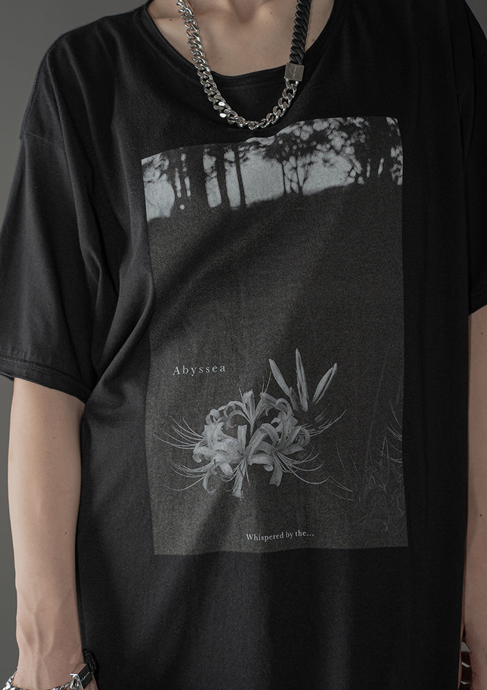 Abyssea  Big photo T shirts 「red spider lily」