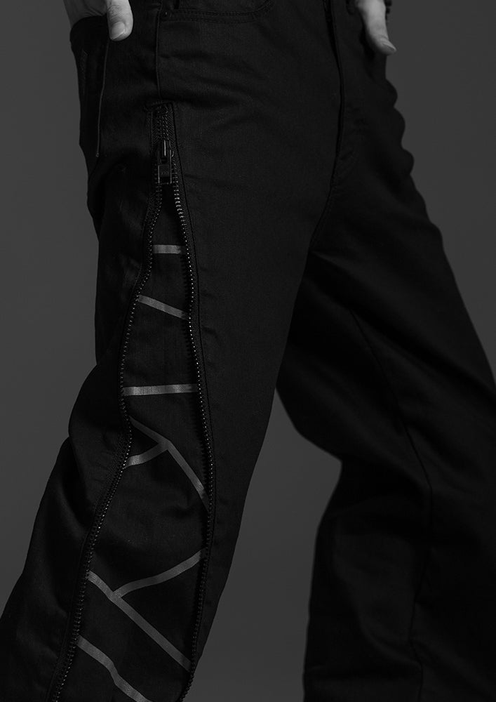 「STMPD RCRDS × Abyssea」<br>Lion graphic side zip pants