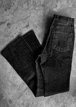 画像をギャラリービューアに読み込む, Stretch flared denim pants
